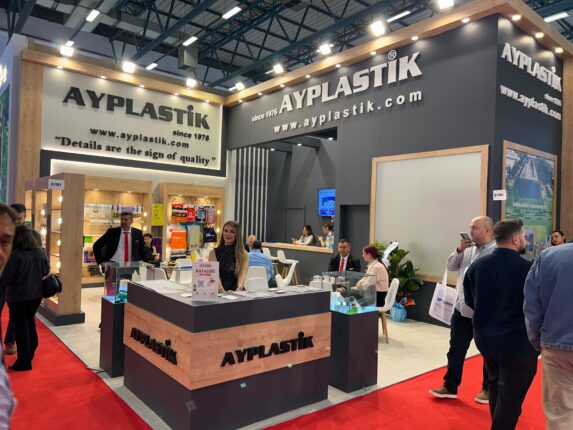 AYPLASTİK’TEN AVRASYA AMBALAJ FUARINDA GÖVDE GÖSTERİSİ