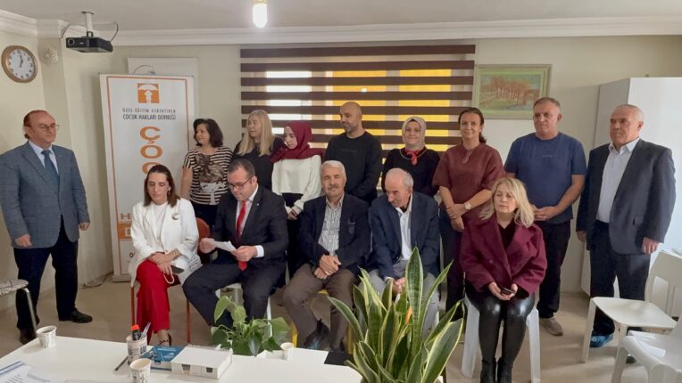 Özel Gereksinimli Çocuklar Haklarına Erişemiyor