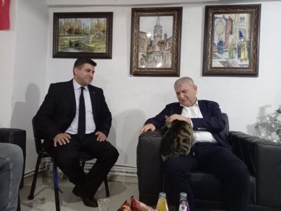 “Yol Bitti, Masal Bitti, Halk Gerçek Çözüm İstiyor”