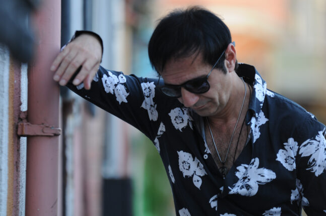 Engin Gül’den İlk Albüm: “Ben Geldim” – 37 Yıllık Sahne Deneyiminin Duygusal Yansıması