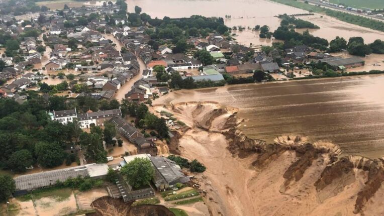 Zeki Baştürk Yazdı: Selin Altında Halk, Kütüğün Peşinde Olan Hep Aynı Ellerde!