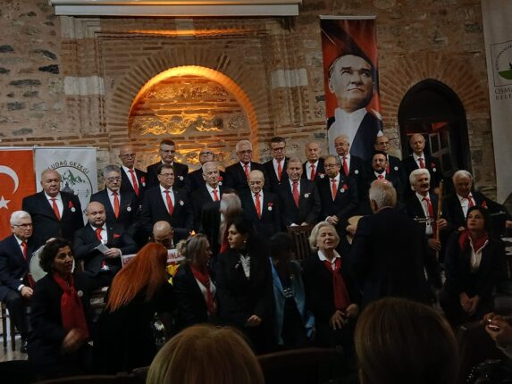 GEZEK KÜLTÜRÜ ÖĞRETMENLER GÜNÜ’NDE YAŞATILDI