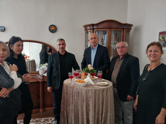 BURKONGİD’den Sanata ve Doğaya Destek: “Biz Doğanın Parçasıyız” Sergisi Açıldı