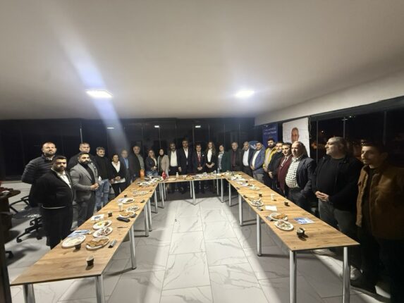 DSP Bursa Teşkilatında Yeni Dönem: İl Başkanı Mehmet Seskır, İlk Toplantısını Yeni Adreste Gerçekleştirdi