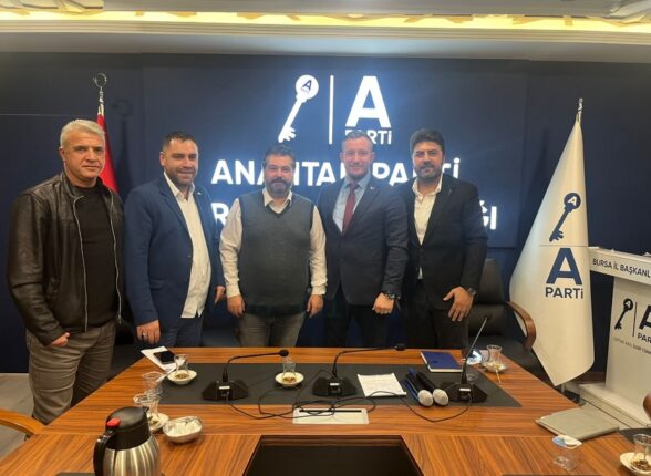 Anahtar Parti Osmangazi’de Demir Yumruk