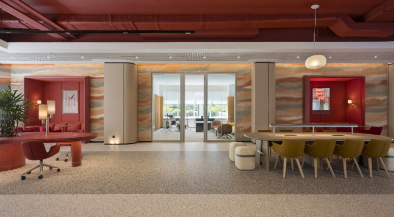 Akbank Genel Müdürlük Binası Autoban Tasarımıyla Geleceğin Bankacılığını Yansıtan Bir Mimari Dönüşüm Geçirdi