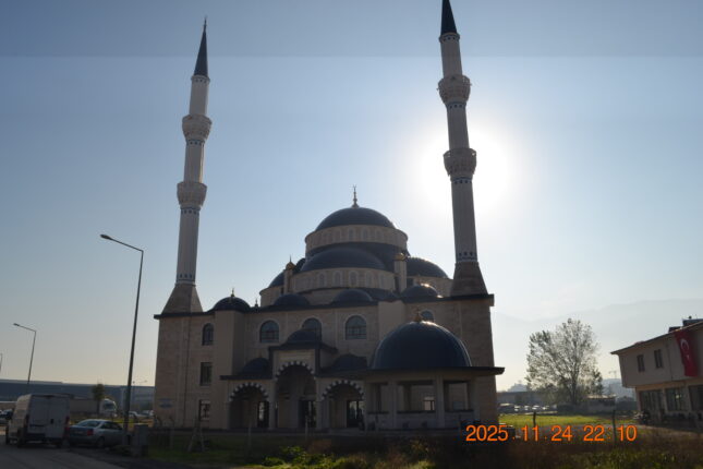 REFİKA HATUN CAMİİ KÜÇÜKBALIKLI’DA İBADETE AÇILDI..!!