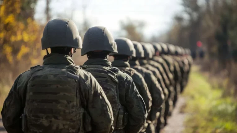Almanya’da Zorunlu Askerlik Geri mi Dönüyor? Türk Kökenli Vatandaşları da Yakından İlgilendiriyor