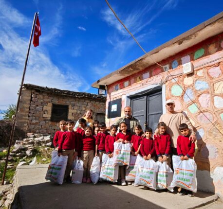 TÜRKAB Batman İl Temsilciliğinden Yeniçakmak Köyü Öğrencilerine Sıcak Bir Dokunuş
