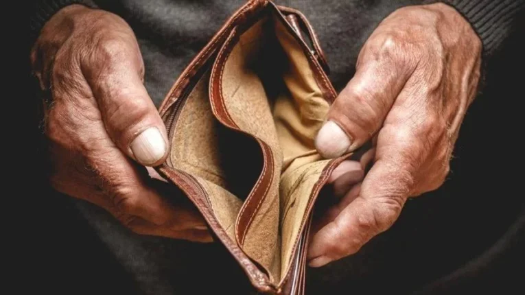 Zeki Baştürk: “Kapı Kitli, Cüzdan Cepte, Para Yok!”