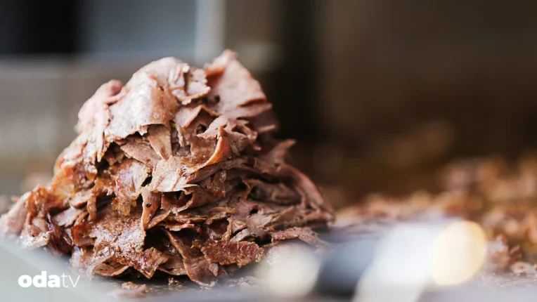 EVDE DÖNER DEVRİMİ: TÜRK HALKI FİYAT ZULMÜNE KARŞI KOLLARI SIVADI!