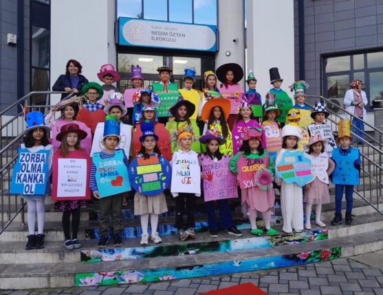 Nilüfer’de öğrencilerden güçlü mesaj: “Zorbalığa karşı birlikteyiz!”