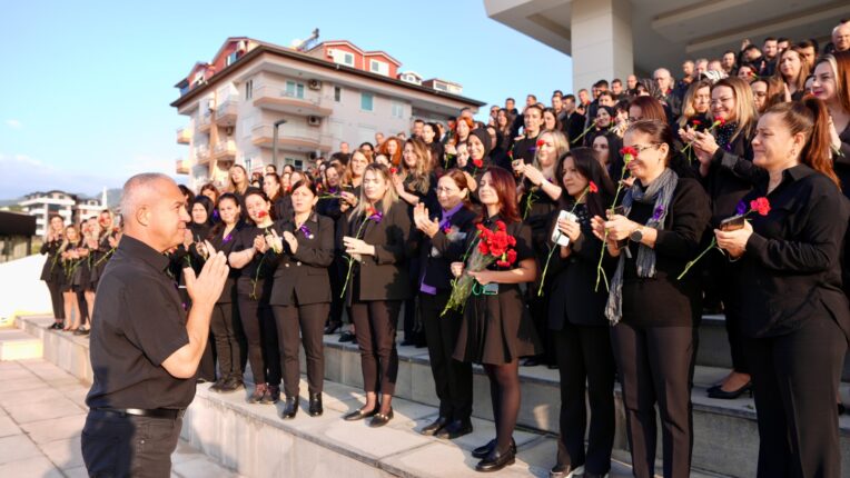 ALANYA BELEDİYESİ’NDEN KADINA ŞİDDETE SİYAH TEPKİ