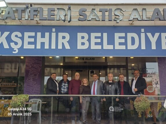 ADNAN ASAR VE EKİBİNDEN 7 RENK KADIN KOOPERATİFİ’NE ANLAMLI ZİYARET!