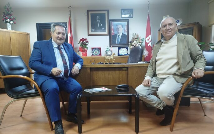 Demokrat Parti Bursa Teşkilatında Anlamlı Ziyaret