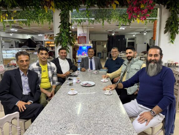 Adnan Asar Gönüllerin Başkanı Olmaya Devam Ediyor