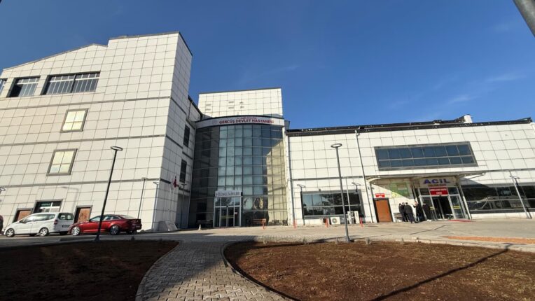 GERCÜŞ’TE KADINLARA ŞİFA OLAN YÜREK: KADIN DOĞUM DOKTORUNUN UNUTULMAZ HİZMETİ