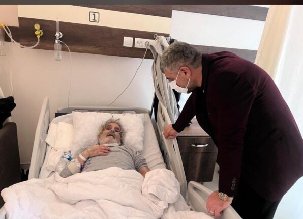 CHP’li Cihan Yerdelen’den Vefa Örneği: Necdet Kökeş’i Hastanede Ziyaret Etti