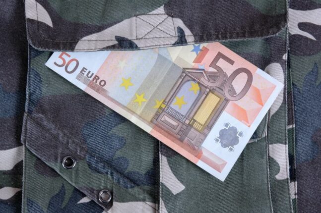 Dövizle Askerlik Ücreti Artıyor: Gençlere “Zam Gelmeden Başvurun” Uyarısı!