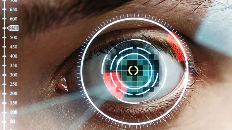 Gözlerde Umut Işığı: Kablosuz Retina İmplantı Görmeyi Geri Getiriyor