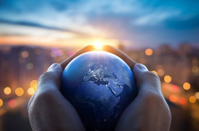 Kendi Güneşini Yaratmak…