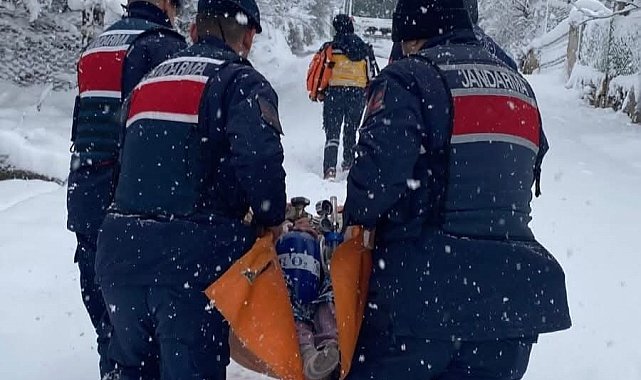 GERCÜŞ’TE KARDA UMUT OLDU JANDARMA: ZOR GÜNDE VATANDAŞIN YANINDA DEVLET VAR