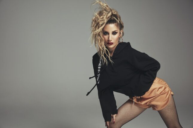 Minik Serçe’den İrem’e Yeni Yıl Sürprizi…