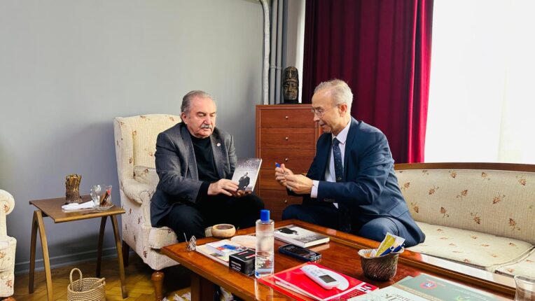 Turan Basın Birliği’nden Gazeteciliğe Işık Tutan Buluşma