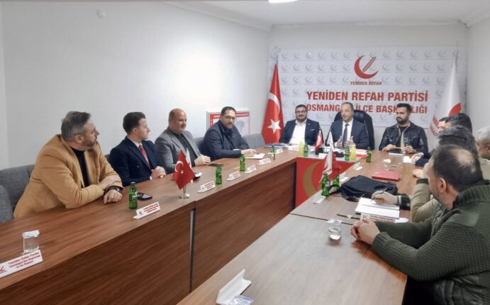 “Biz Sadece Seçim Zamanı Değil, Geçim Zamanı da Sahadayız”