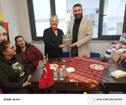 Kadın Dayanışmasına Güçlü Siyasi Destek