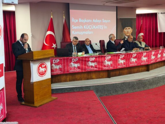 Demokrat Parti Torbalı’da Genç Başkan Dönemi: Semih Küçükateş Seçildi