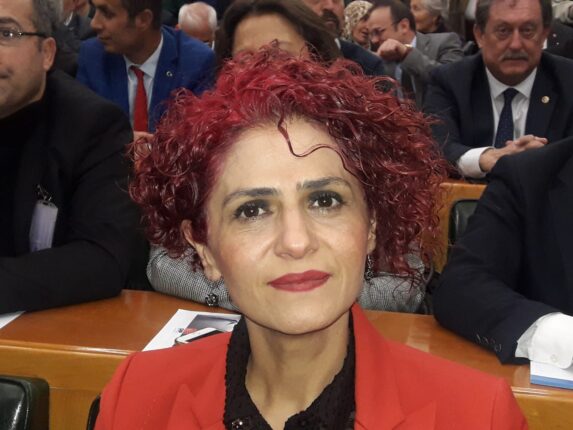 ÖZÜPAK: “SEFALET ÜCRETİNE EVET DEDİNİZ, HALKI YOKSULLUĞA MAHKÛM ETTİNİZ”