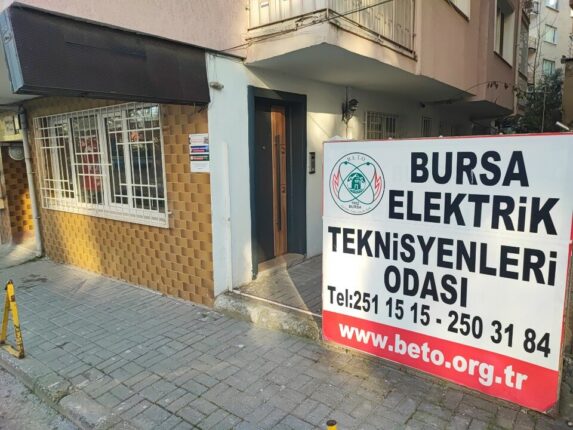 ONURLA,GURURLA GÖREV YAPIYORUM. BİR DÖNEM DAHA DESTEKLERİNİ BEKLİYORUM.