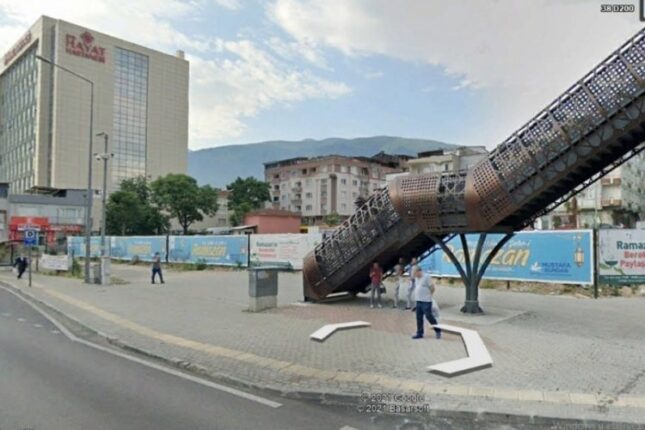 “Elmasbahçeler Kültür Merkezi’nin Yerine Rant mı, Otopark mı?”