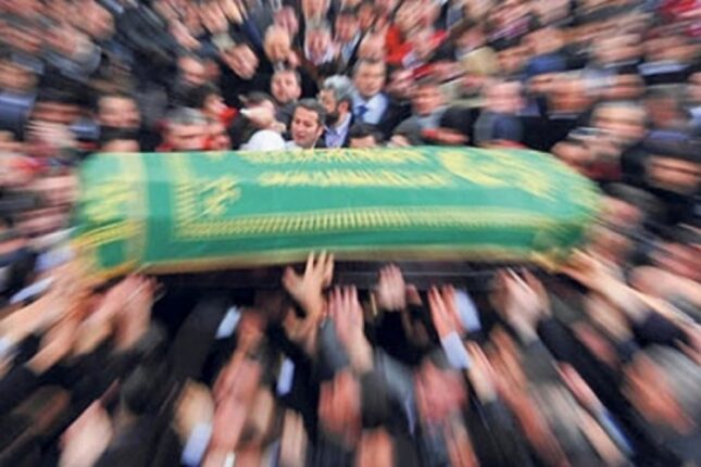 Bursa Siyaset Camiasının Acı Kaybı: Ayhan Turan Hayatını Kaybetti