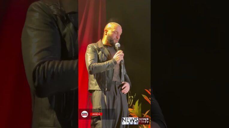 Berkay’ın Transparan Sahne Tarzı Olay Oldu