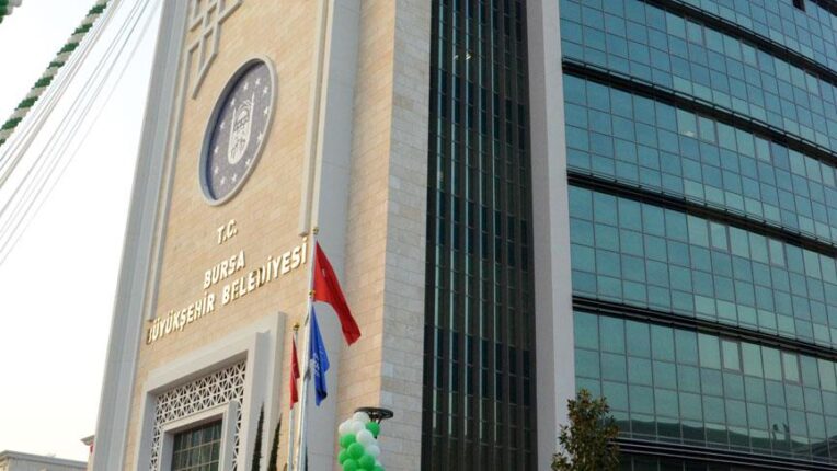 “Meclis Ciddiyetten Uzak, Zamlar Vatandaşı Ezdi”