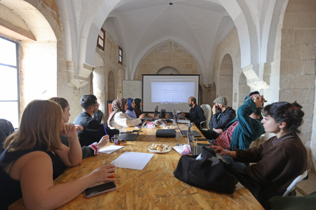 EXIT Konuk Sanatçı Programının İkinci Konuğu Sair Sinan Kestelli Oldu