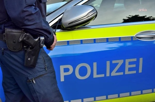 Almanya’da Aynı Aileden Üç Kişi Evlerinde Ölü Bulundu