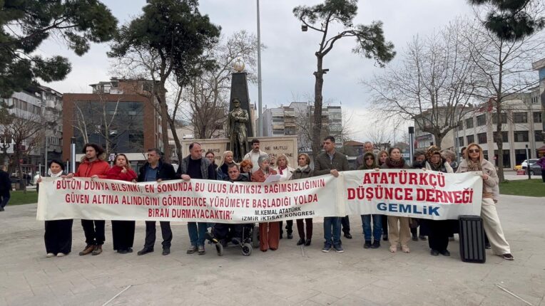 ADD Gemlik Şubesi’nden “Savaşa Hayır” Açıklaması