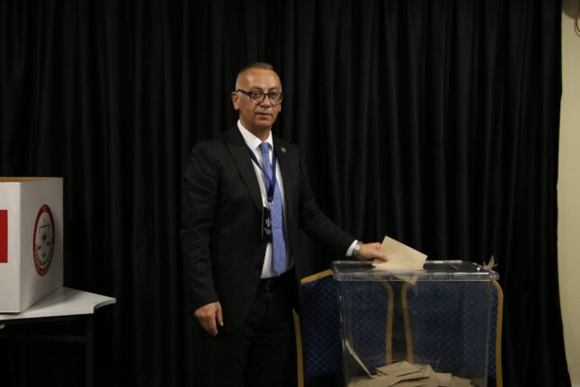 ABİT ŞENEL BAŞKANA  DELEGELERDEN TAM DESTEK..!!