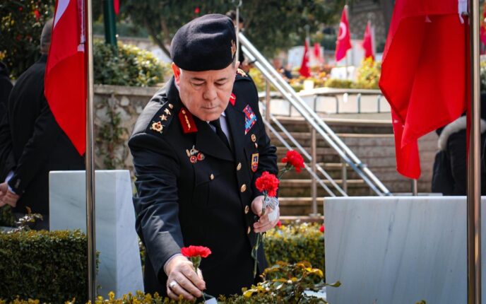 Bursa’da 18 Mart’ta Duygu Yüklü Anma: Şehitler Minnetle Yâd Edildi