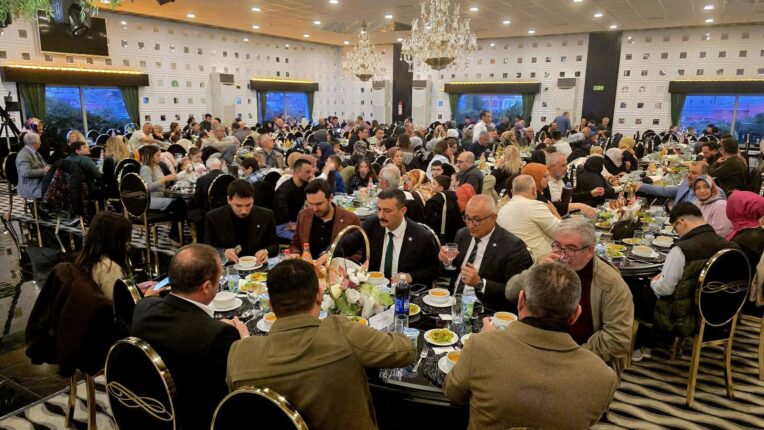 BURSA’DA ANTALYALILARIN GÖNÜL SOFRASI: FEDERASYON GÜCÜ VE MANEVİ ŞÖLEN BİR ARADA