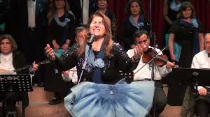 Konya’dan Türkiye’ye Uzanan Bir Sanat Yolculuğu: Şair ve Halk Müziği Solisti Ayşe Sultan Erdal