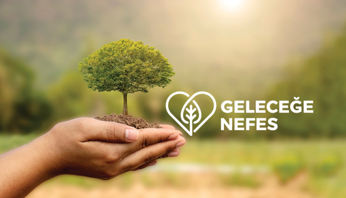 Minik Eller Toprağa Can Verdi