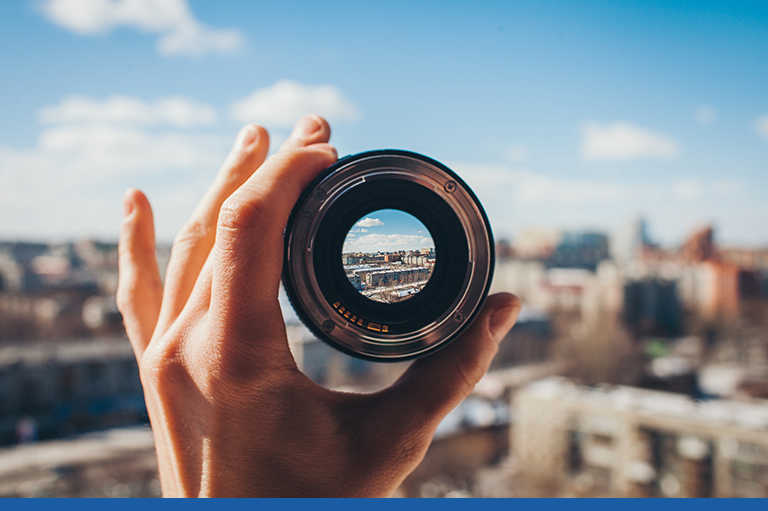 Uzaklardaki Mazluma El Uzatanlar, Yanımızdaki Kahramanın Çığlığını Duyuyor Musunuz?