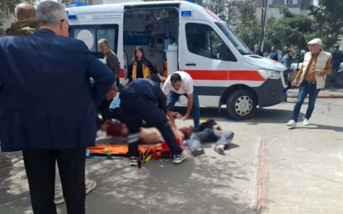 KAHRAMANMARAŞ’TA 8. SINIF ÖĞRENCİSİ OKULU KANA BULADI: 4 ÖLÜ, 20 AĞIR YARALI