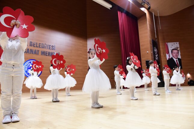 23 Nisan Coşkusu Kestel’de Birlik Ve Beraberlik İçerisinde Kutlandı