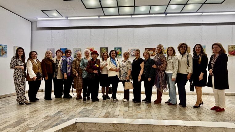 BURSA KADIN RESSAMLAR DERNEĞİ GÜZEL SANATLAR GALERİSİNDE