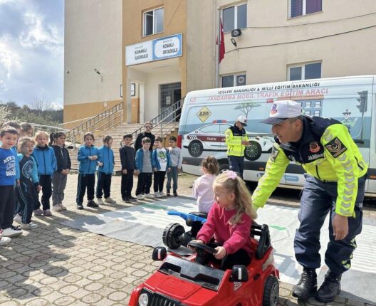 Minikler Trafiğe Çıktı